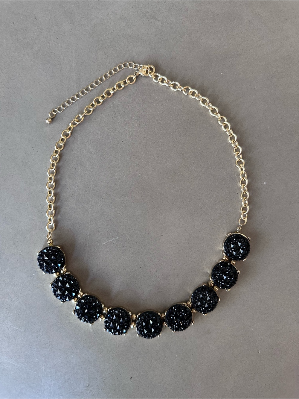 Retro Gold Tone Necklace with Black Circular Accents